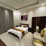استوديو غرفة ودورة مياه ٦